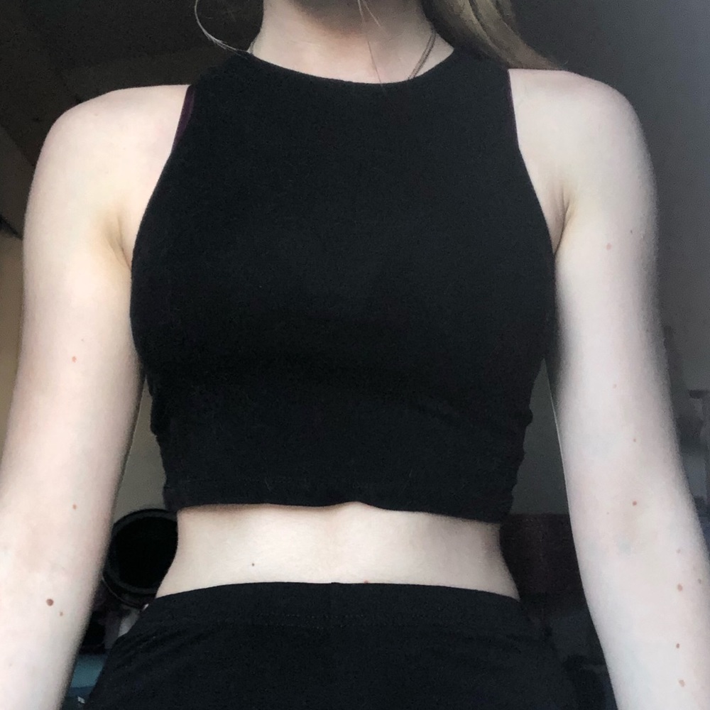 H&M Black Crop Top